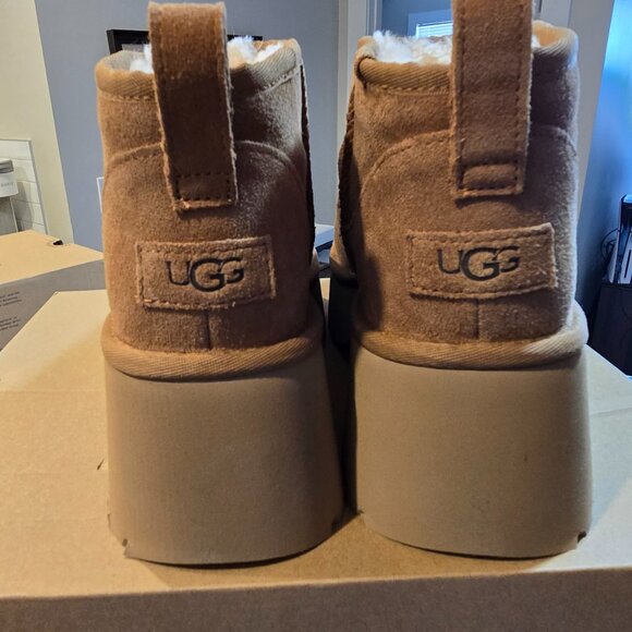 UGG Classic Ultra Mini New Heights Chestnut Suede Boot 1158311 Women's Size 9 - Picture 7 of 10